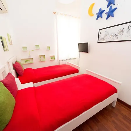 Apartman In The House *